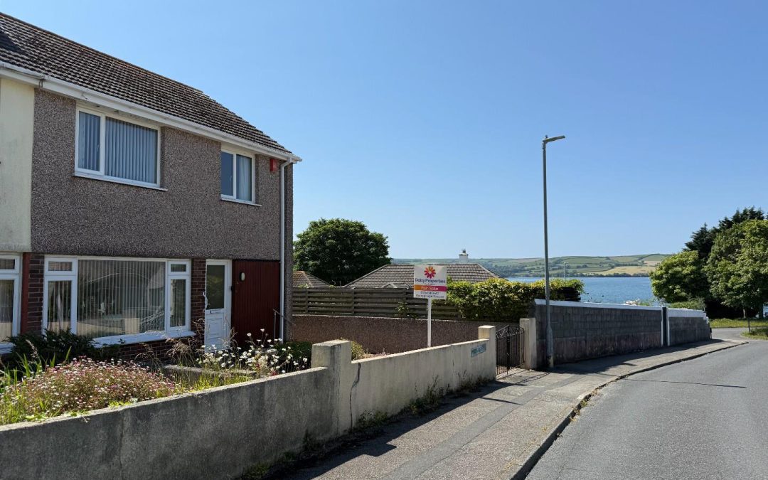 Sango Road, Torpoint